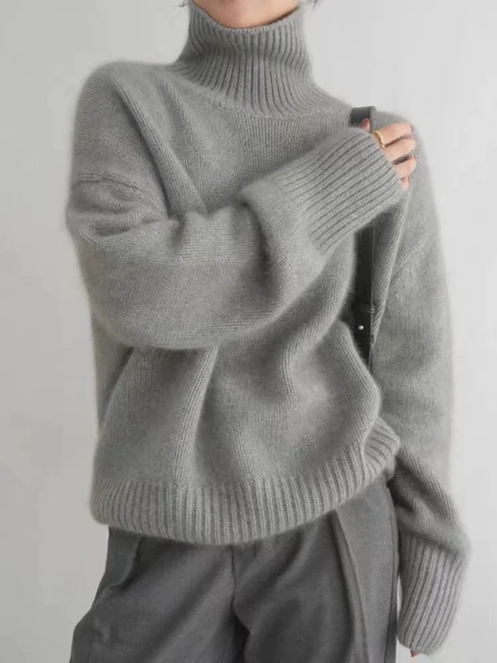 Neha - Refined Turtleneck Sweater