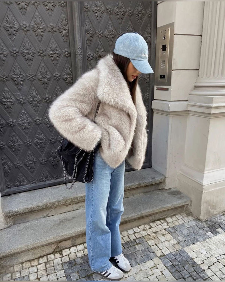 Gia - Fur Coat