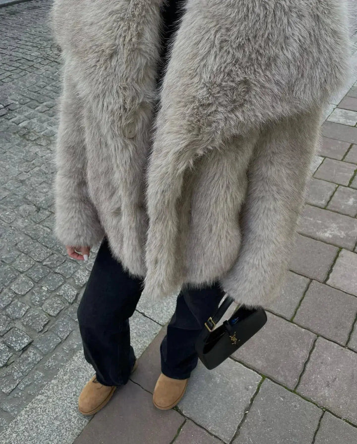 Gia - Fur Coat