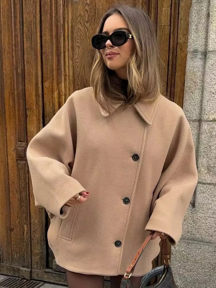 Karine - Elegant Coat with Pockets